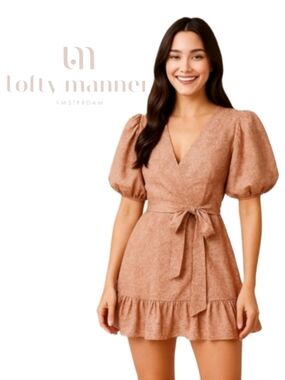 NWT S Lofty Manner Josie Peach Leaves Print Mini